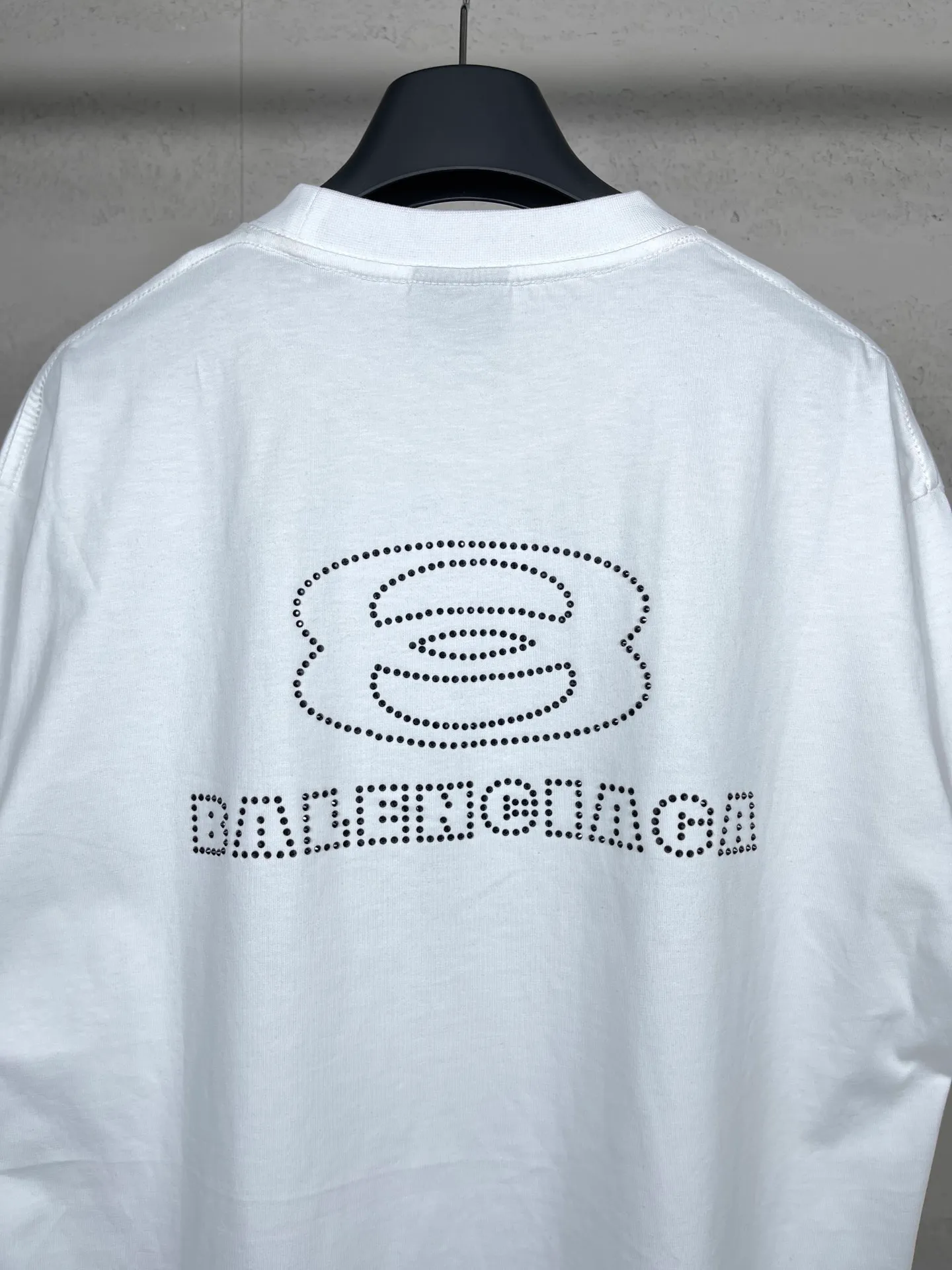 【 . Quality】BALENCI*GA/ BALENCI*GA#New Arrival， Classic LOGO T . ZP . 260 ， . . . . Color Change。 。 ， ， 。 。 。 . OS . Same Style ：BL 223355 ：Black.White Size：XS L
